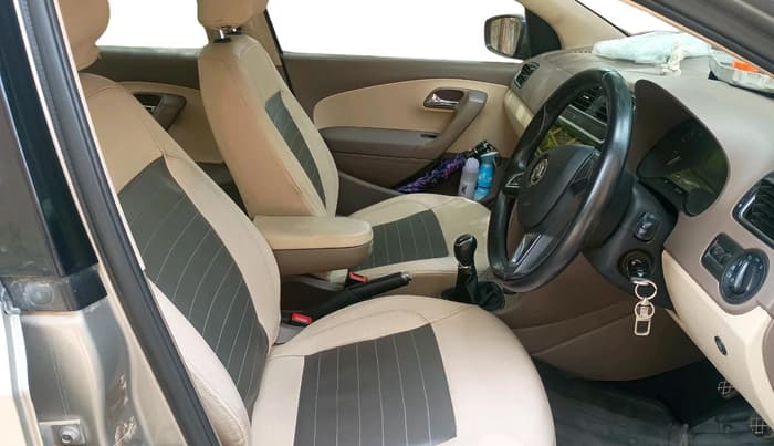 2014 Skoda Rapid AMBITION 1.6 MPI MT, CNG, Manual, 53,942 km, interior