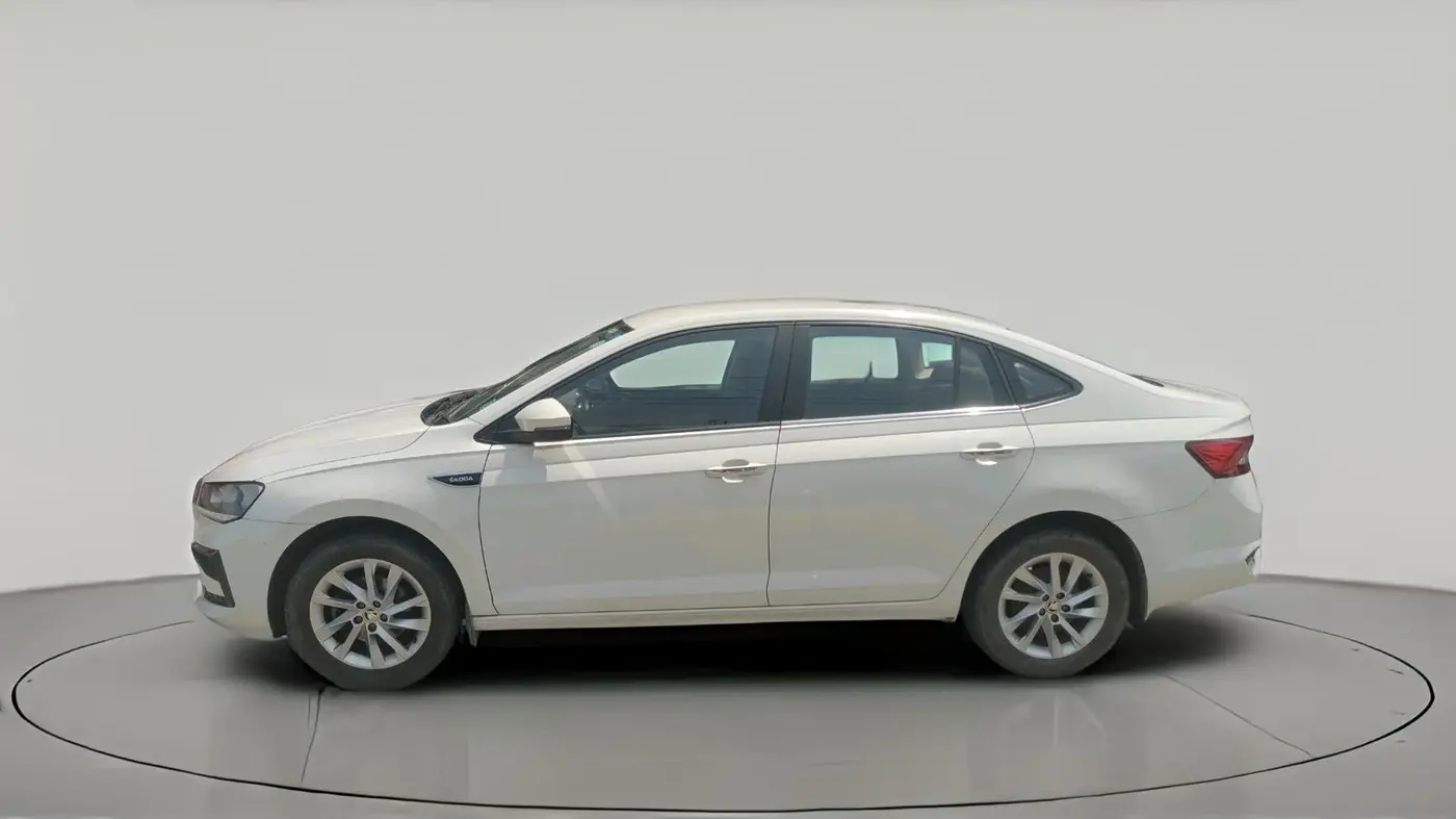 2022 Skoda SLAVIA AMBITION 1.0L TSI MT, Petrol, Manual, 28,946 km, exterior