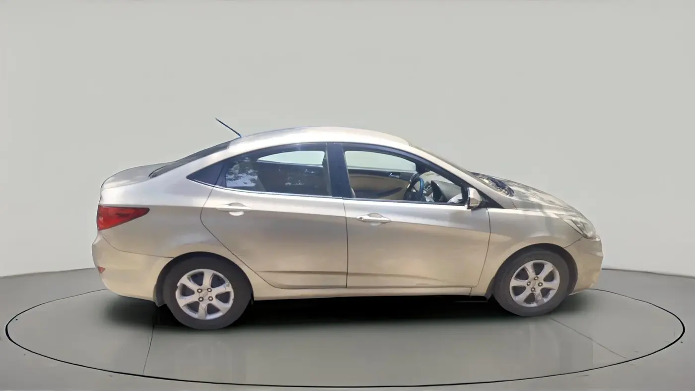 2012 Hyundai Verna FLUIDIC 1.6 VTVT, Petrol, Manual, 1,01,748 km, exterior