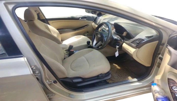 2012 Hyundai Verna FLUIDIC 1.6 VTVT, Petrol, Manual, 1,01,748 km, interior