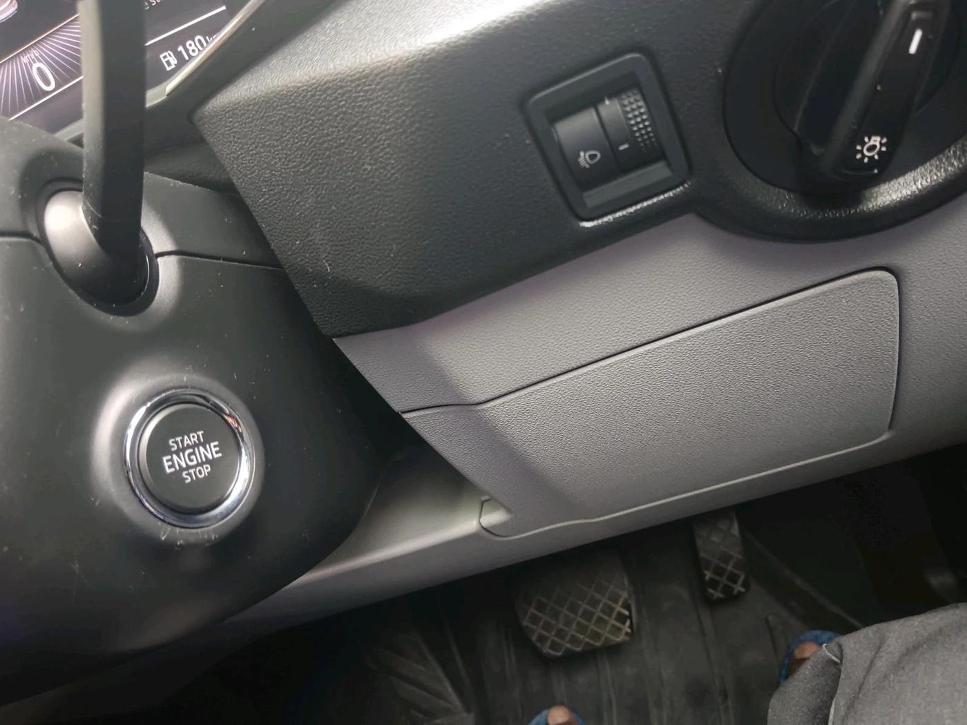 2025 Skoda Kylaq Signature Plus AT, Petrol, Automatic, 15,543 km, interior