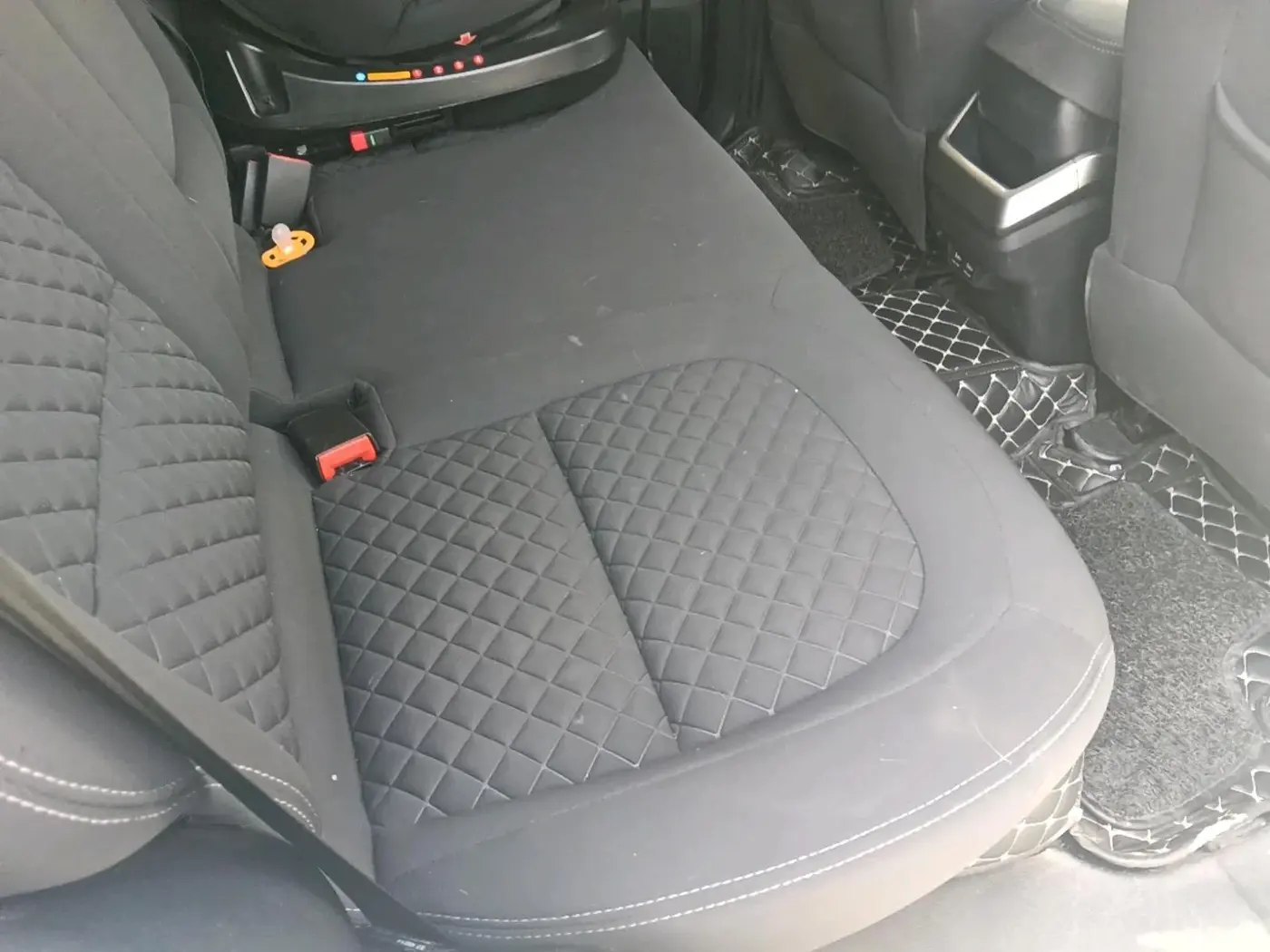 2022 Tata Harrier XTA 2.0L KRYOTEC PLUS, Diesel, Automatic, 52,760 km, interior