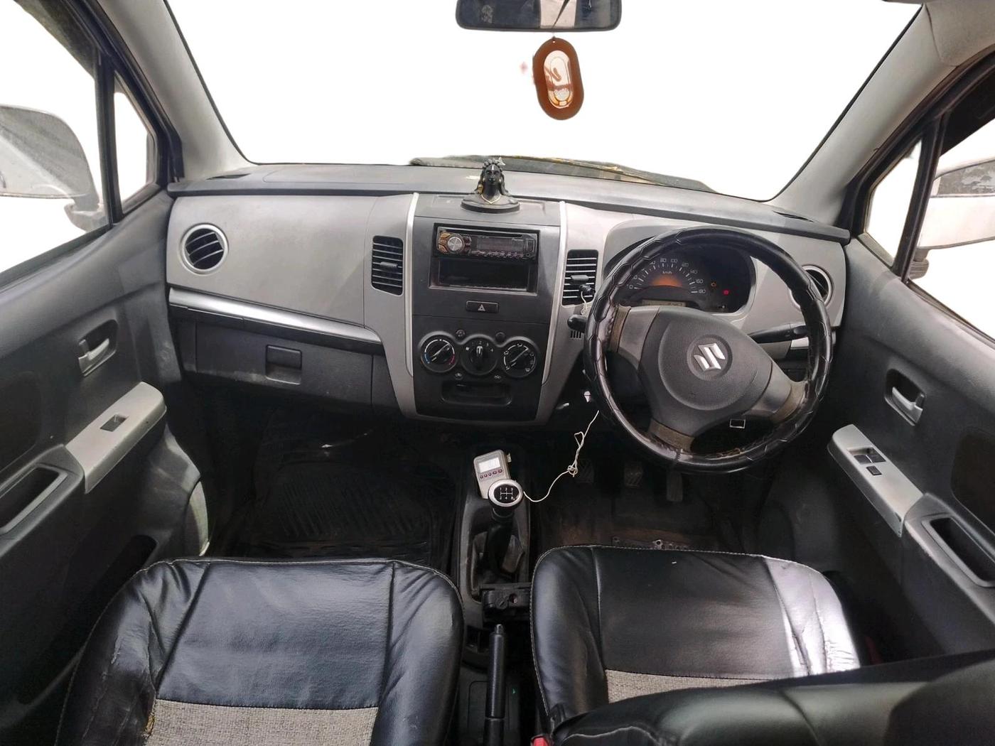 2012 Maruti Wagon R 1.0 LXI, CNG, Manual, 81,462 km, interior