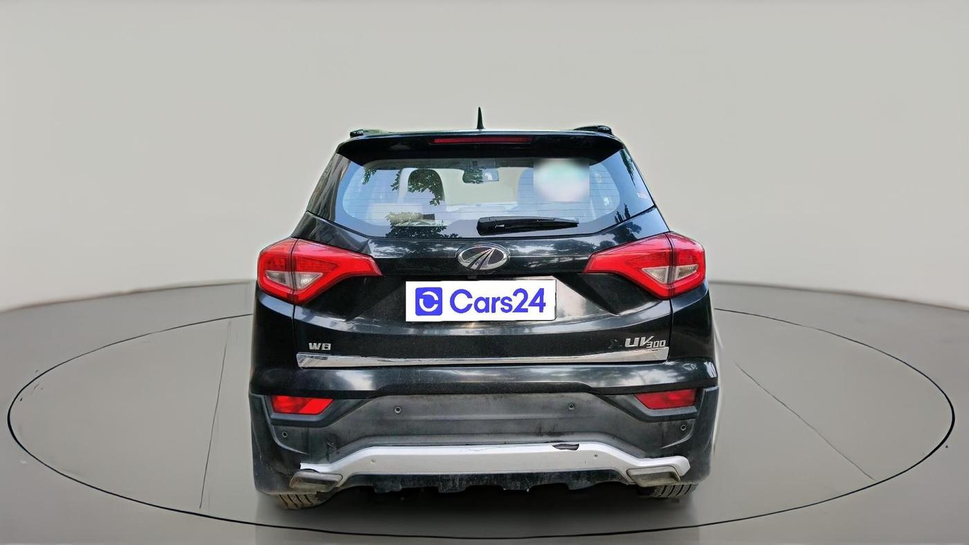 2021 Mahindra XUV300 W8 (O) 1.5 DIESEL, Diesel, Manual, 1,03,334 km, exterior