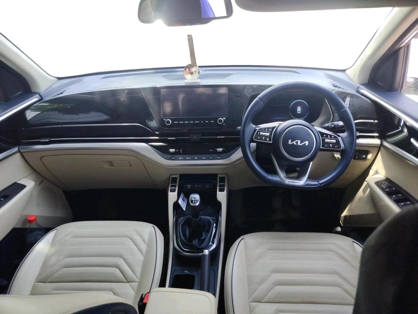 2024 KIA CARENS LUXURY PLUS IMT 1.5 DIESEL IMT, Diesel, Manual, 61,961 km, interior