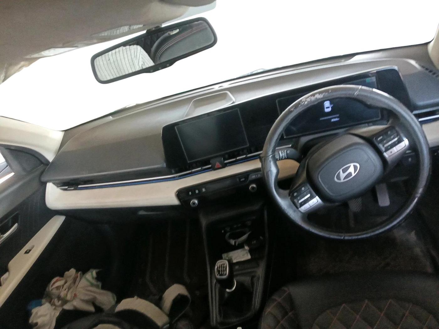 2024 Hyundai Verna SX 1.5 l MPI, Petrol, Manual, 30,363 km, interior