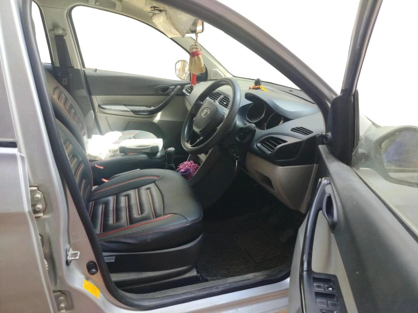 2019 Tata Tiago XM PETROL, Petrol, Manual, 70,758 km, interior