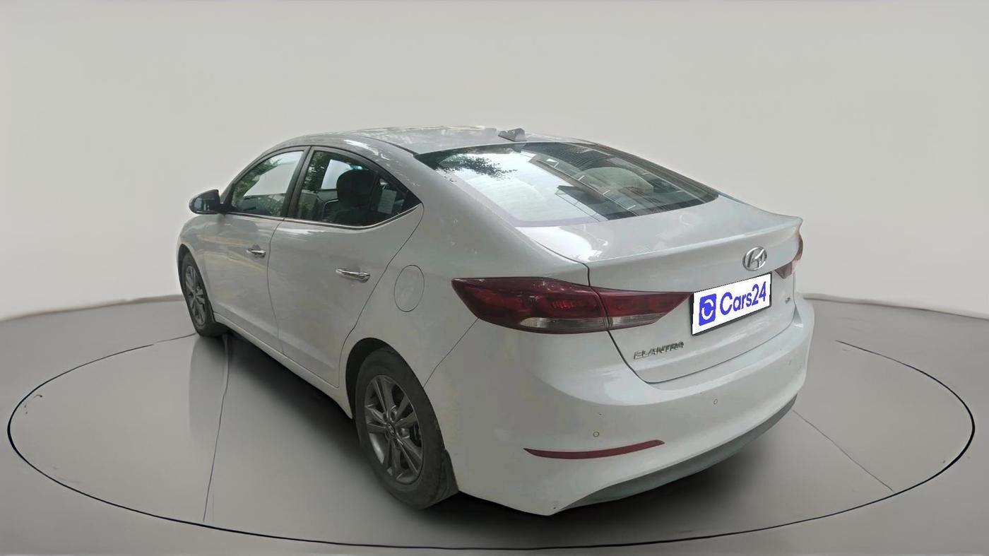 2018 Hyundai New Elantra 2.0 SX (O) MT, Petrol, Manual, 91,812 km, exterior