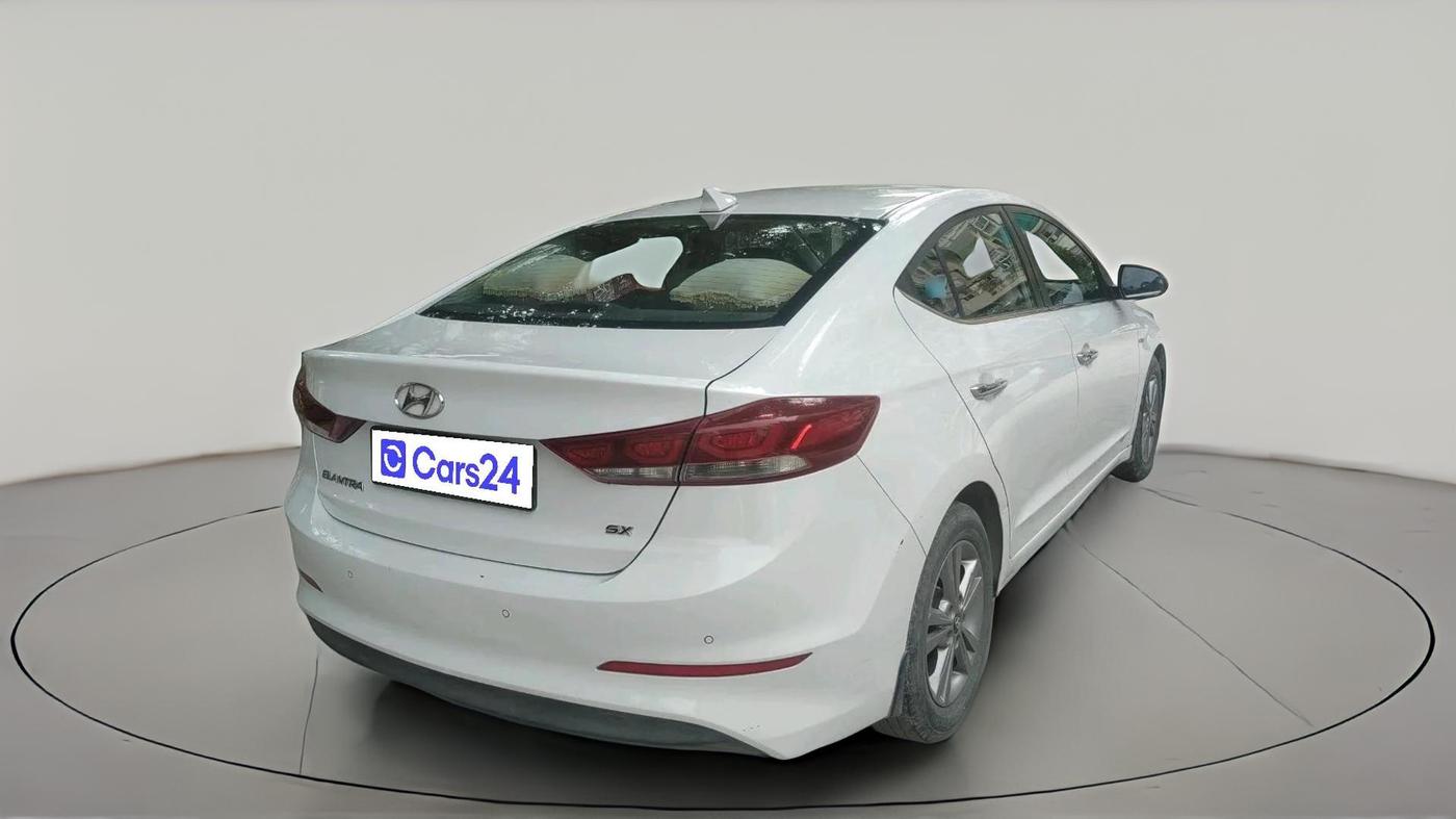 2018 Hyundai New Elantra 2.0 SX (O) MT, Petrol, Manual, 91,812 km, exterior