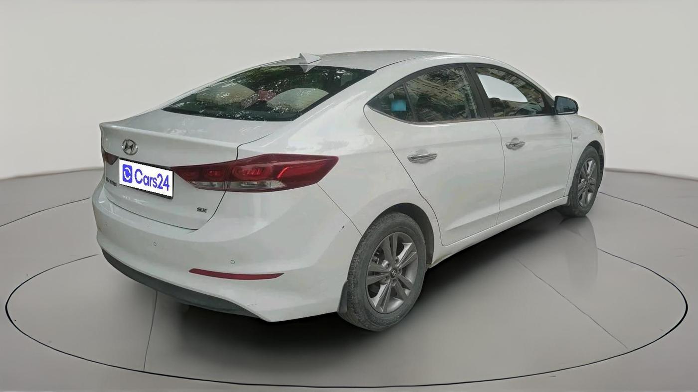2018 Hyundai New Elantra 2.0 SX (O) MT, Petrol, Manual, 91,812 km, exterior