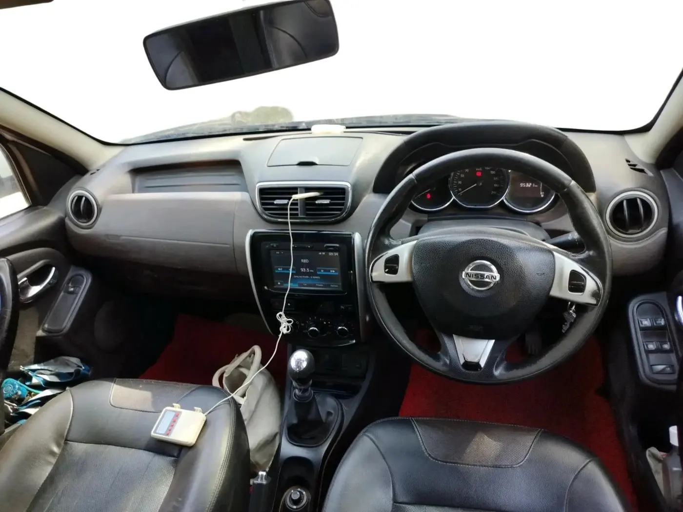 2017 Nissan Terrano XV D THP PREMIUM 110 PS, Diesel, Manual, 95,321 km, interior