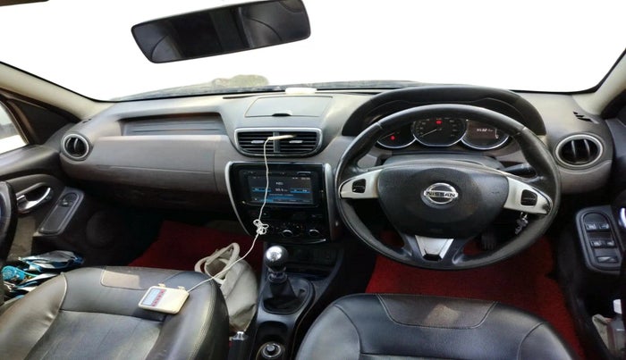 2017 Nissan Terrano XV D THP PREMIUM 110 PS, Diesel, Manual, 95,321 km, interior