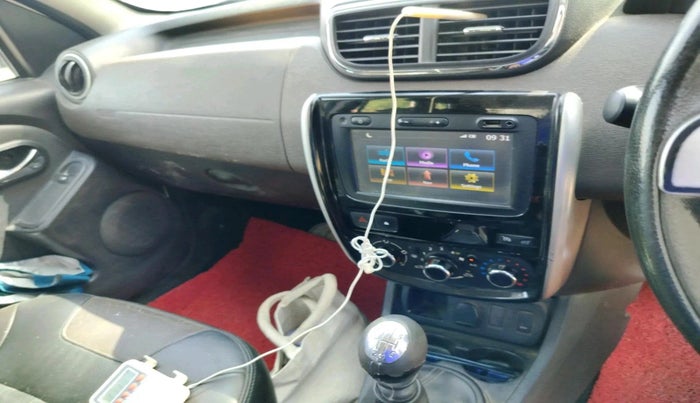 2017 Nissan Terrano XV D THP PREMIUM 110 PS, Diesel, Manual, 95,321 km, interior