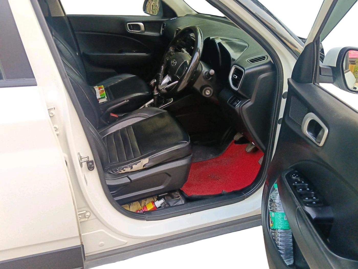 2019 Hyundai VENUE S 1.4 CRDI, Diesel, Manual, 3,39,522 km, interior