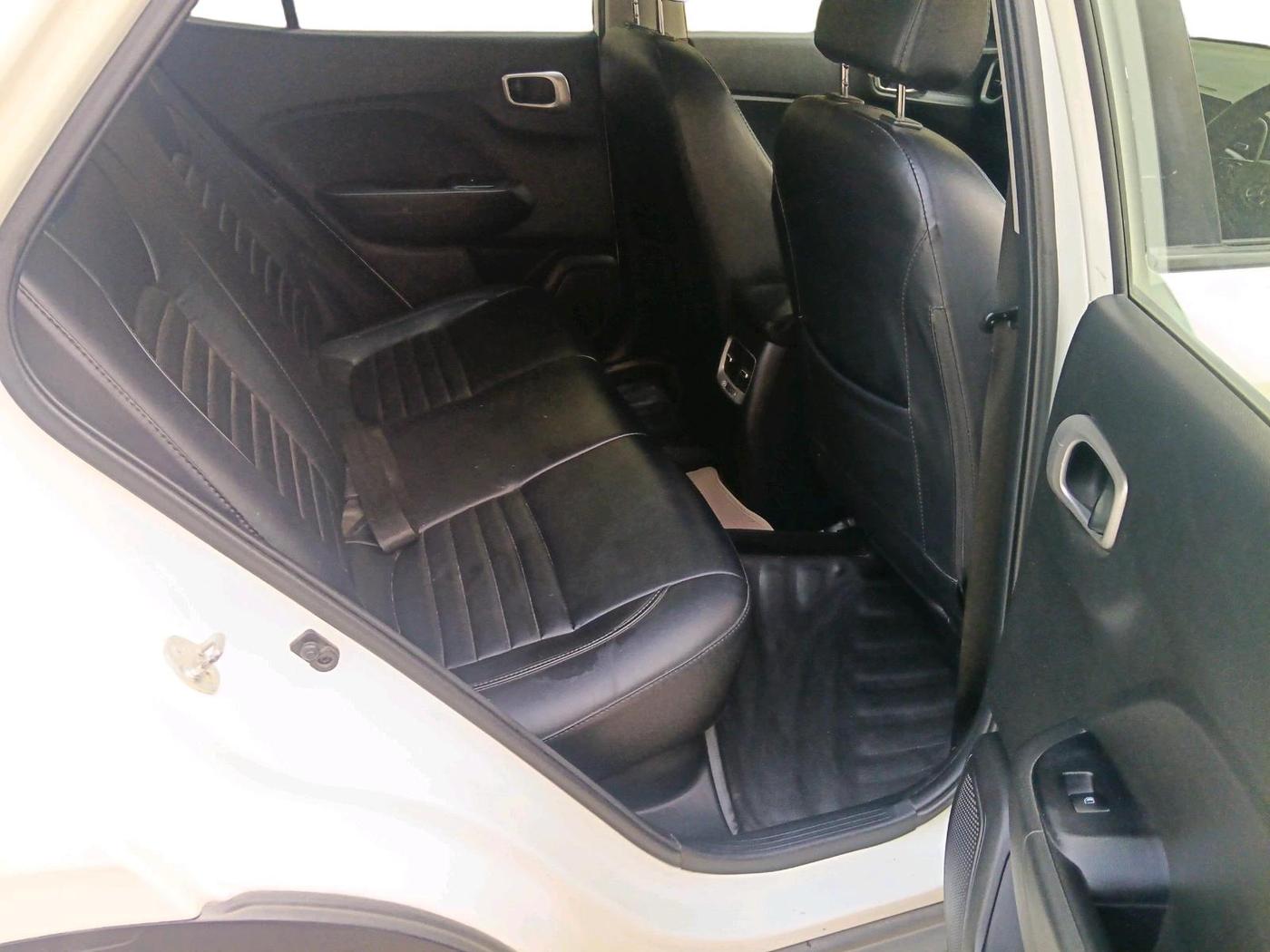 2019 Hyundai VENUE S 1.4 CRDI, Diesel, Manual, 3,39,522 km, interior