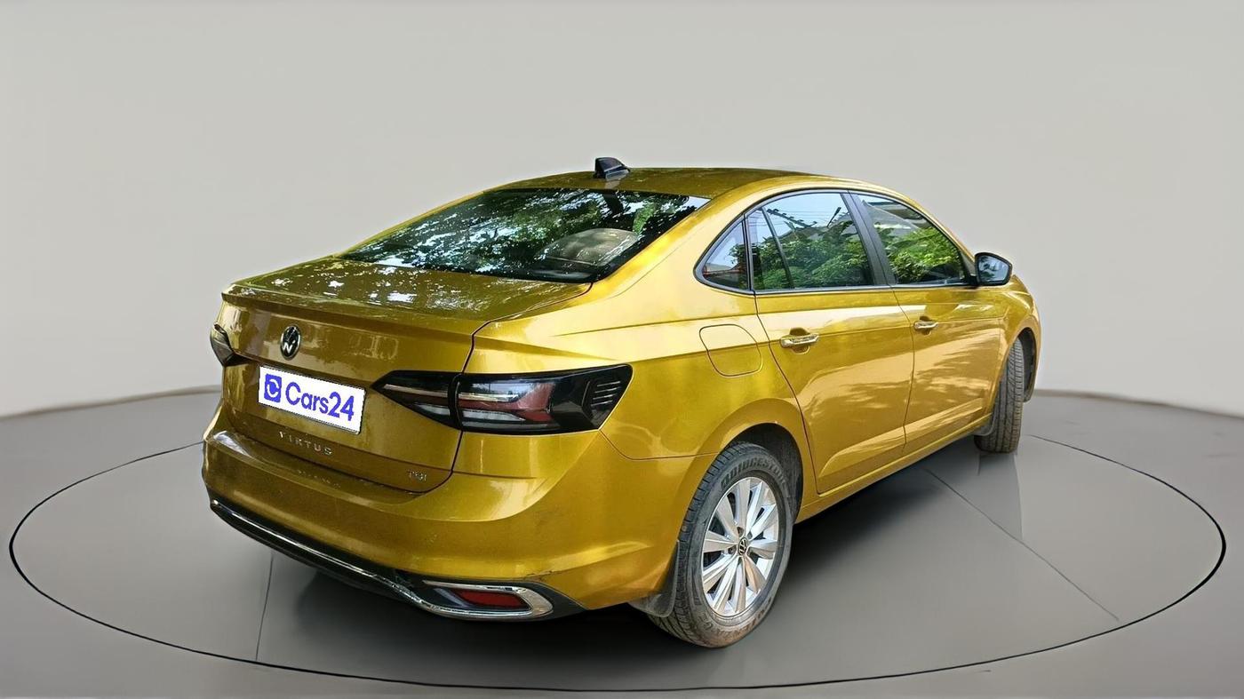 2022 Volkswagen VIRTUS HIGHLINE TSI 1.0 AT, Petrol, Automatic, 32,062 km, exterior