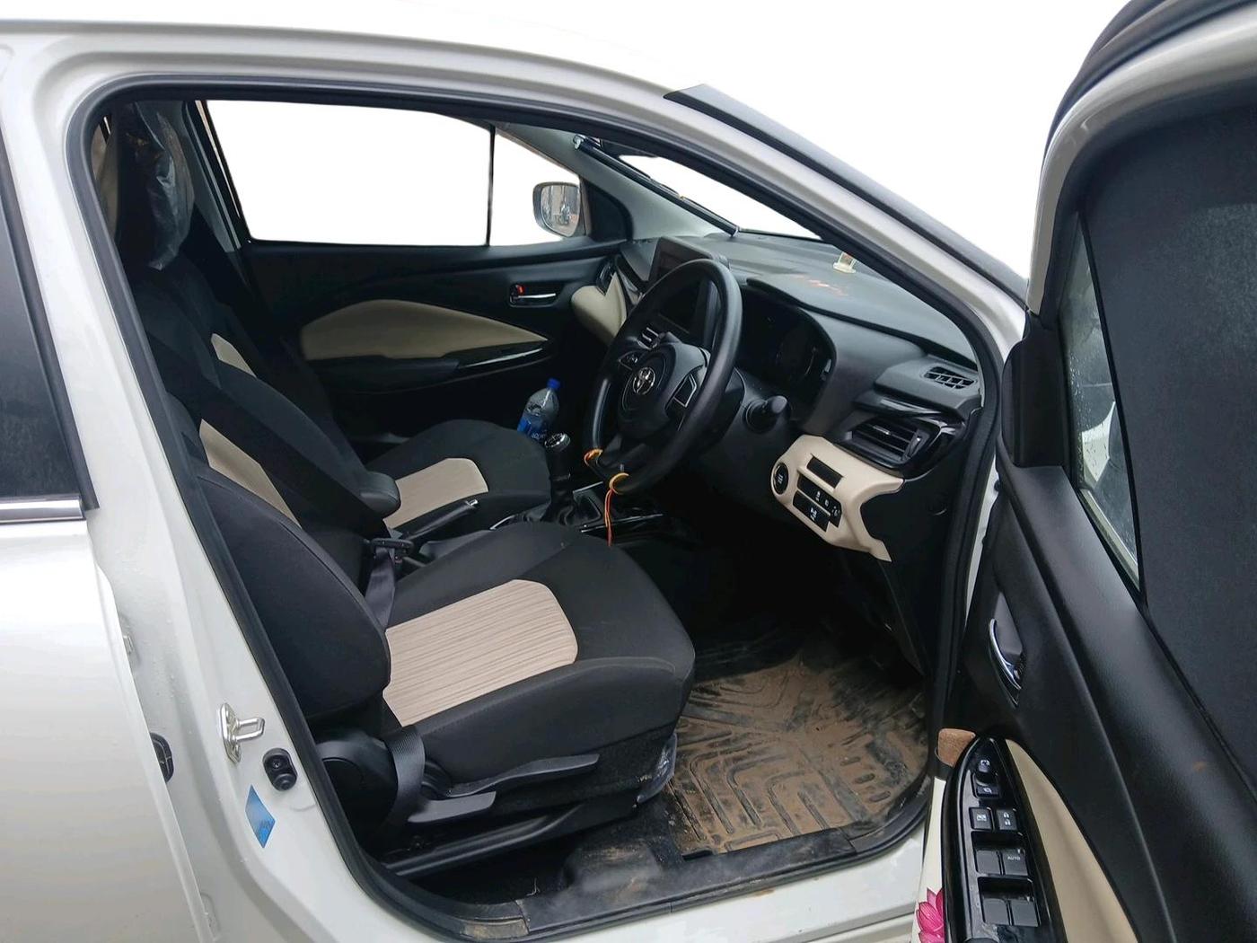2026 Toyota Glanza G E-CNG, CNG, Manual, 2,393 km, interior