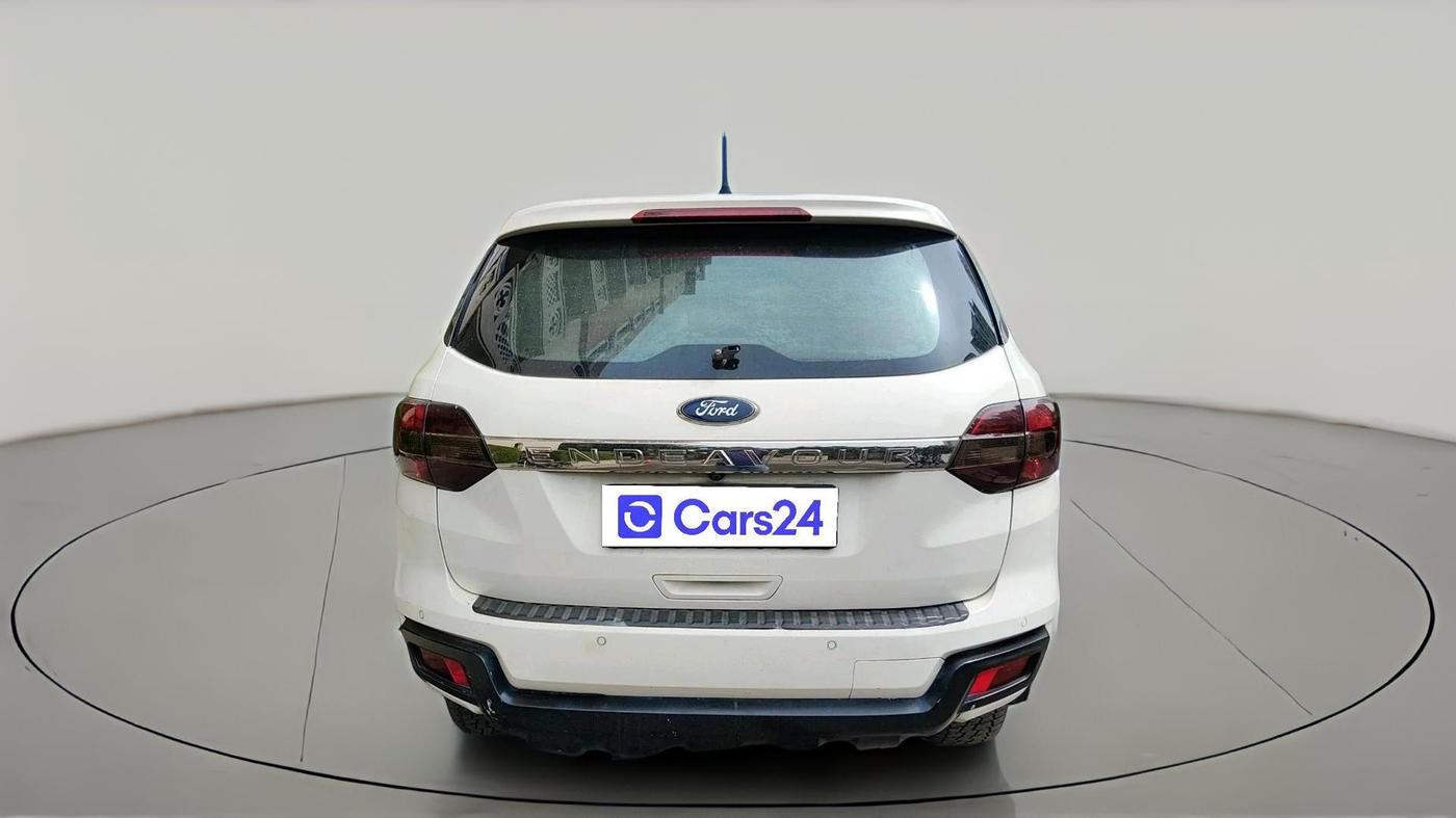 2016 Ford Endeavour TREND 2.2 4X2 AT, Diesel, Automatic, 2,02,340 km, exterior
