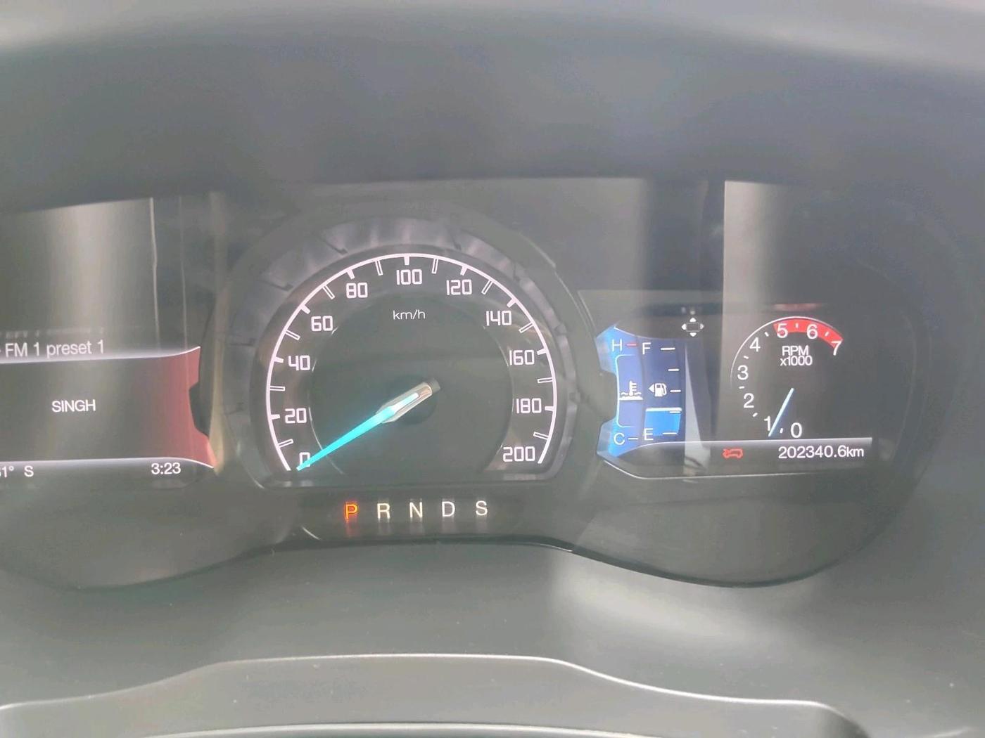 2016 Ford Endeavour TREND 2.2 4X2 AT, Diesel, Automatic, 2,02,340 km, interior