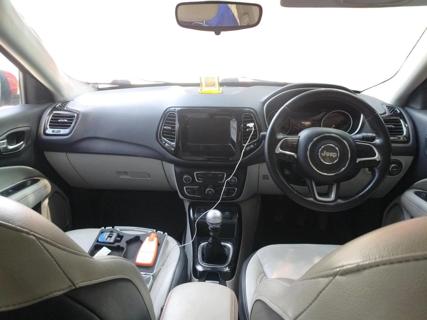 2017 Jeep Compass LIMITED 2.0 DIESEL, Diesel, Manual, 1,20,574 km, interior