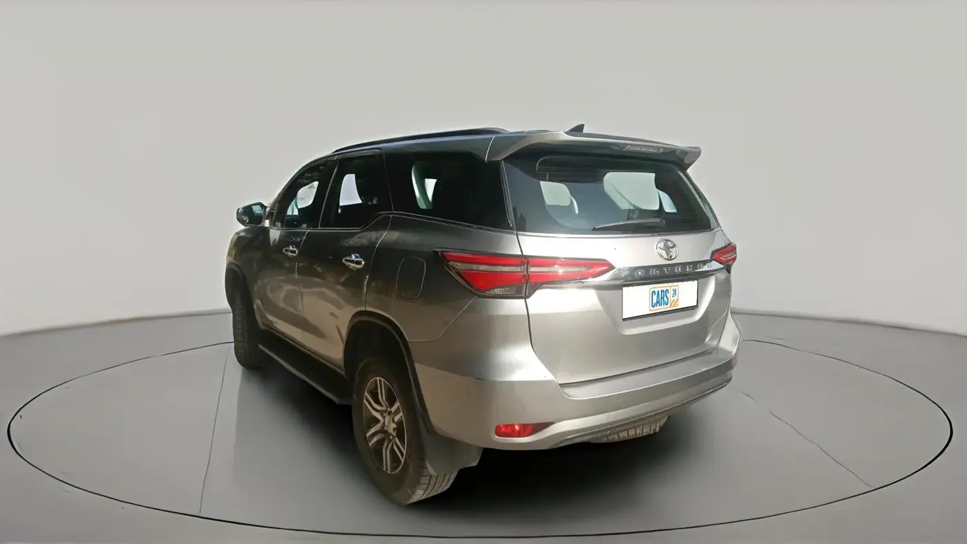 2022 Toyota Fortuner 4X2 AT 2.7 PETROL, Petrol, Automatic, 74,000 km, exterior