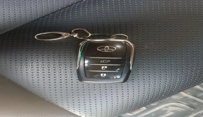 2022 Toyota Fortuner 4X2 AT 2.7 PETROL, Petrol, Automatic, 73,562 km, interior