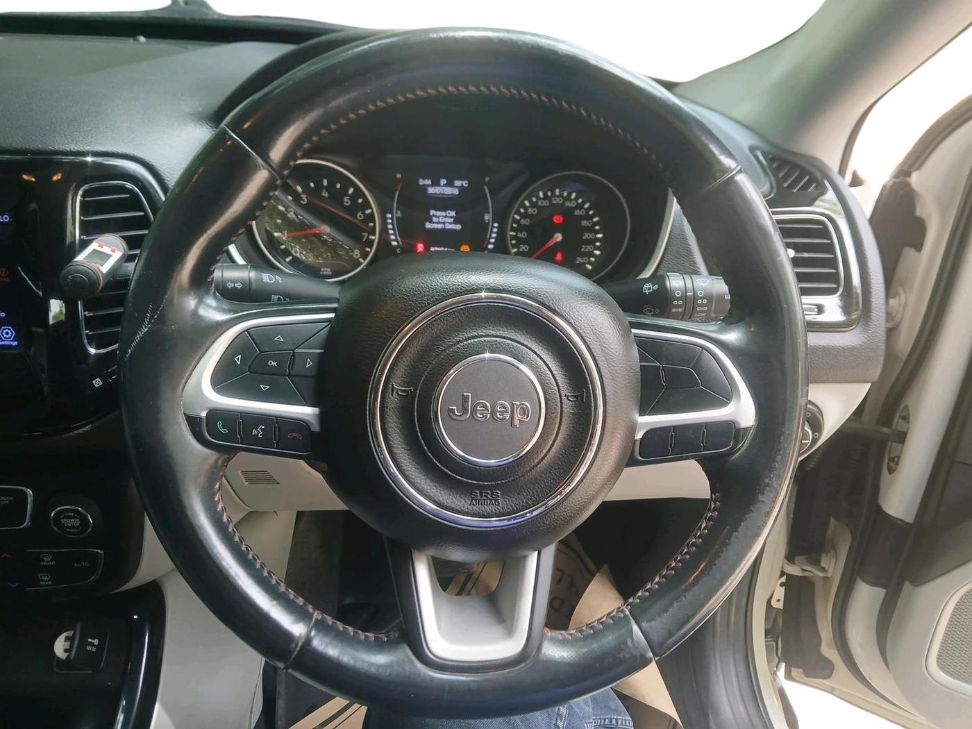 2017 Jeep Compass LIMITED 1.4 PETROL AT, Petrol, Automatic, 97,654 km, interior