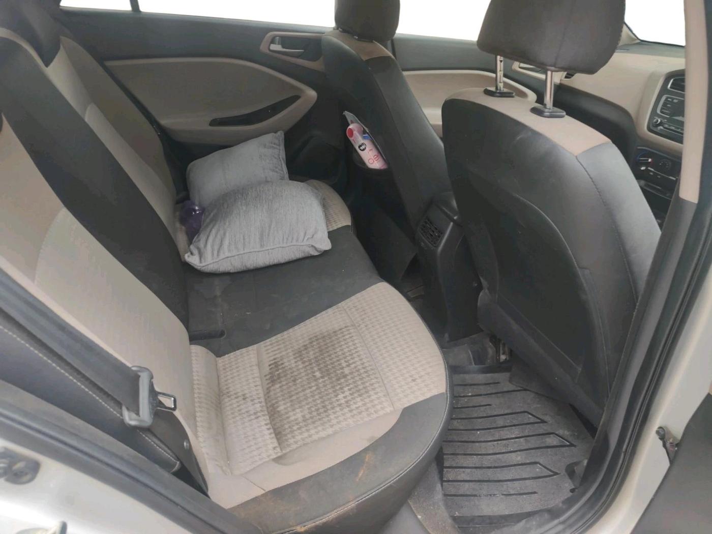 2018 Hyundai Elite i20 MAGNA EXECUTIVE 1.2, Petrol, Manual, 88,018 km, interior
