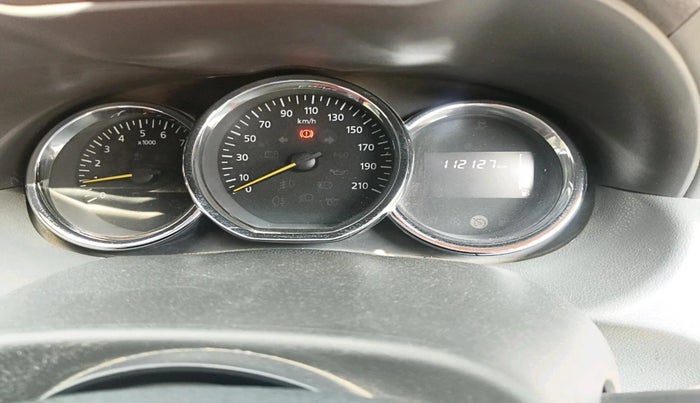 2016 Renault Duster 110 PS RXZ 4X4 MT DIESEL, Diesel, Manual, 1,12,127 km, interior