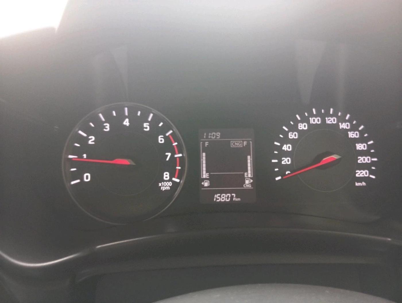 2025 Maruti Swift VXI 1.2L CNG, CNG, Manual, 15,807 km, interior