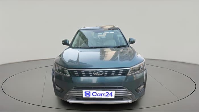 2019 Mahindra XUV300 W8 (O) 1.5 DIESEL AMT, Diesel, Automatic, 74,879 km, exterior