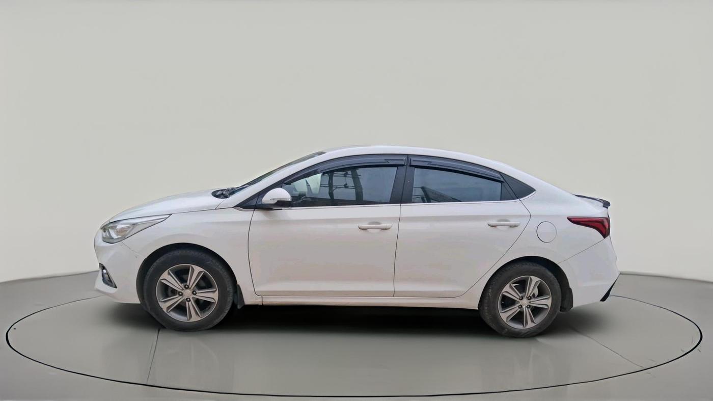 2017 Hyundai Verna 1.6 VTVT SX, Petrol, Manual, 52,136 km, exterior