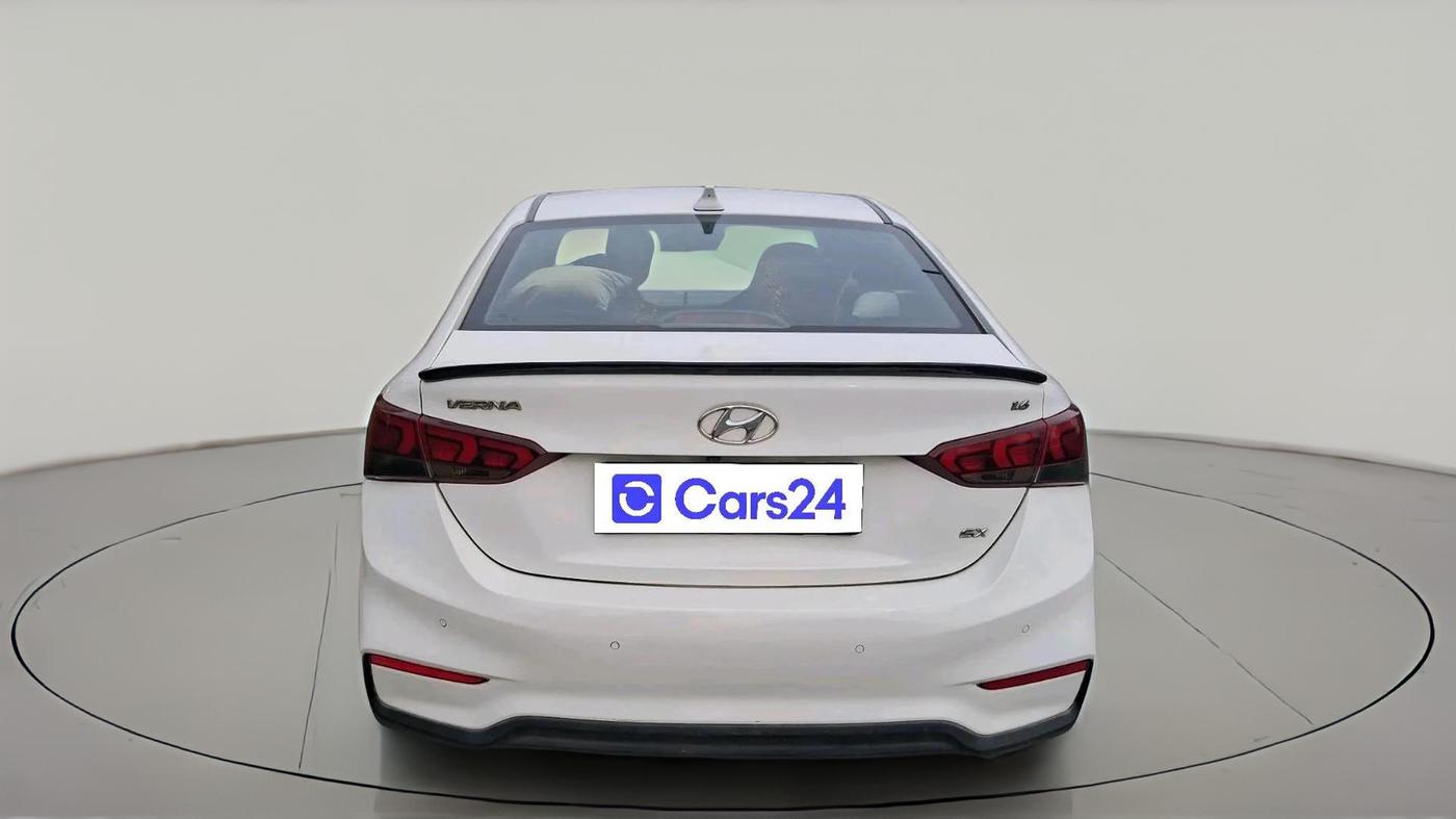 2017 Hyundai Verna 1.6 VTVT SX, Petrol, Manual, 52,136 km, exterior