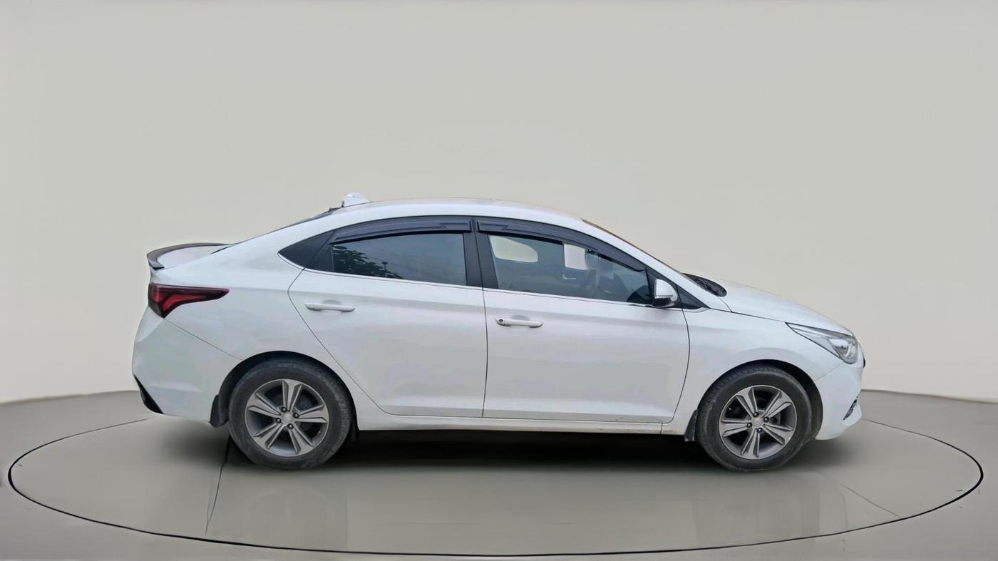 2017 Hyundai Verna 1.6 VTVT SX, Petrol, Manual, 52,136 km, exterior