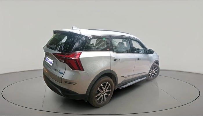 2023 Mahindra XUV700 AX 7 LUXURY P AT 7 STR, Petrol, Automatic, 17,594 km, exterior