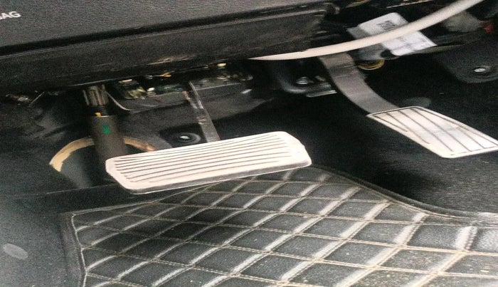 2023 Mahindra XUV700 AX 7 LUXURY P AT 7 STR, Petrol, Automatic, 17,594 km, interior