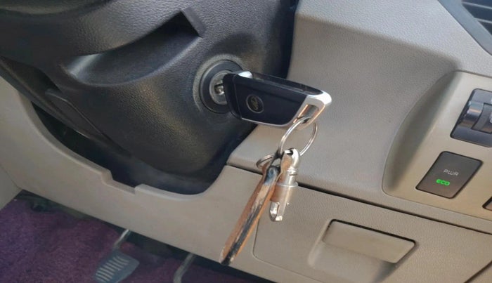 2016 Mahindra Kuv100 K2 D 6 STR, Diesel, Manual, 1,03,468 km, interior