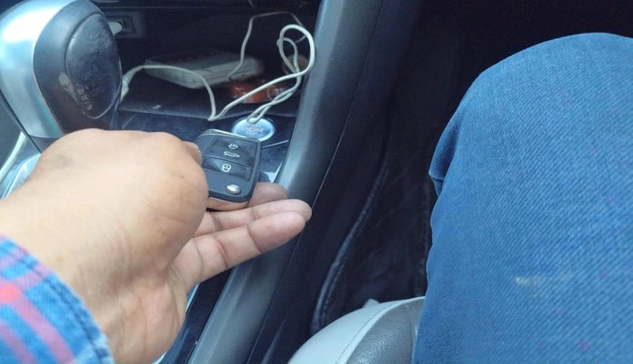 2019 Volkswagen T-ROC 1.5 TSI AT, Petrol, Automatic, 1,41,919 km, interior