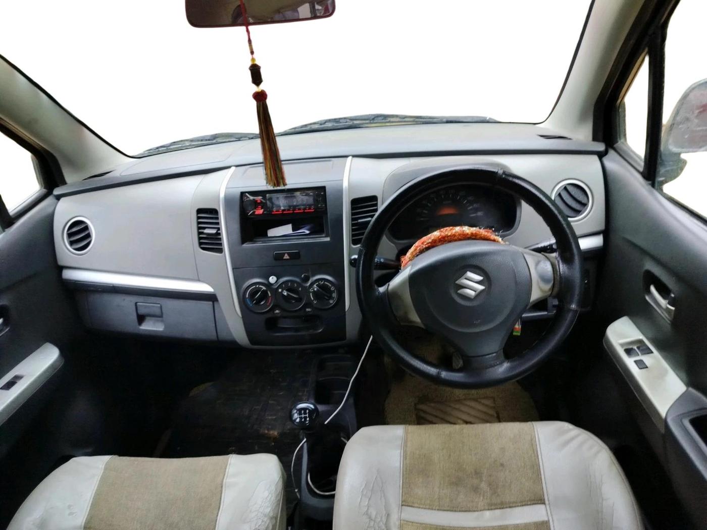 2012 Maruti Wagon R 1.0 LXI CNG, CNG, Manual, 2,53,199 km, interior