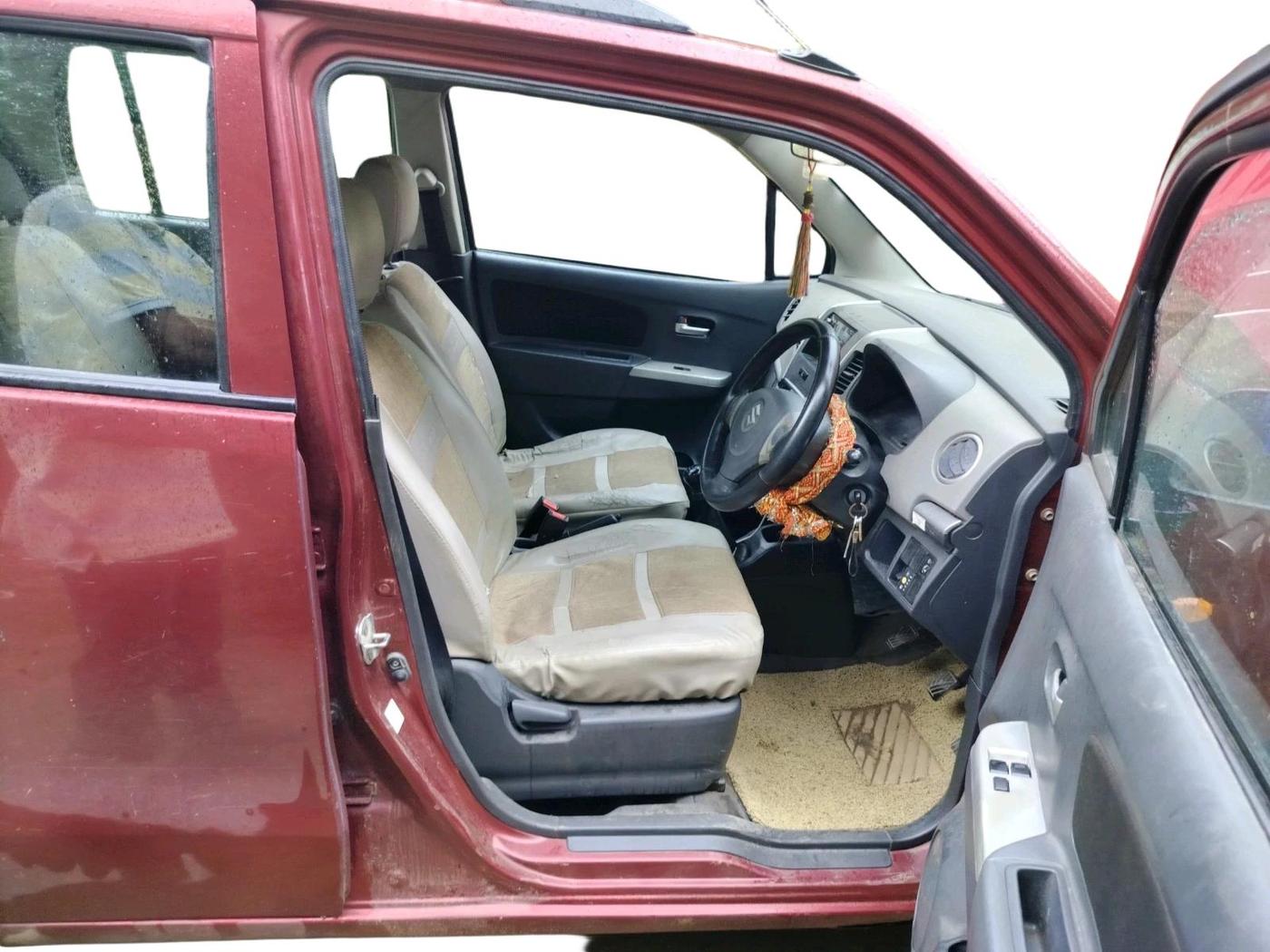 2012 Maruti Wagon R 1.0 LXI CNG, CNG, Manual, 2,53,199 km, interior