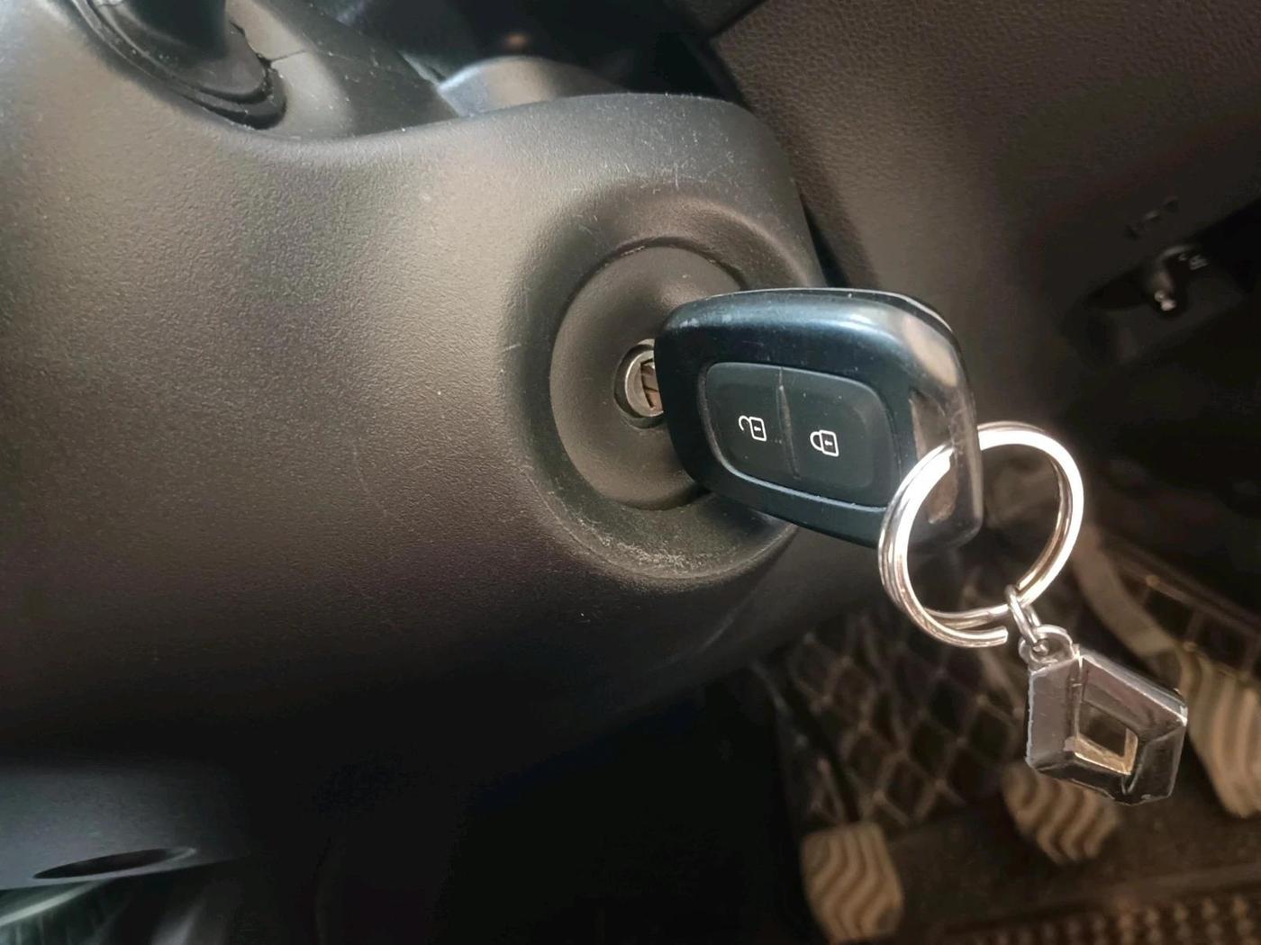 2021 Renault Kiger RXL MT, Petrol, Manual, 43,769 km, interior