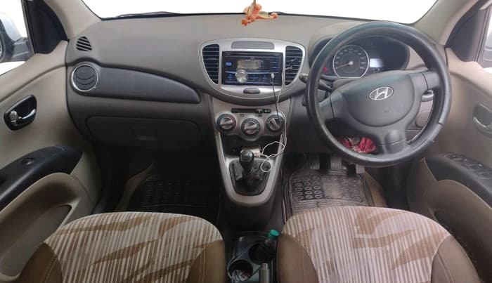 2011 Hyundai i10 MAGNA 1.2, CNG, Manual, 48,670 km, interior