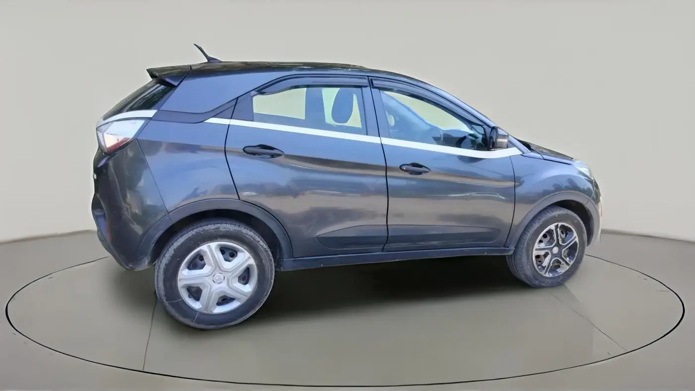 2018 Tata NEXON XM DIESEL, Diesel, Manual, 1,94,461 km, exterior