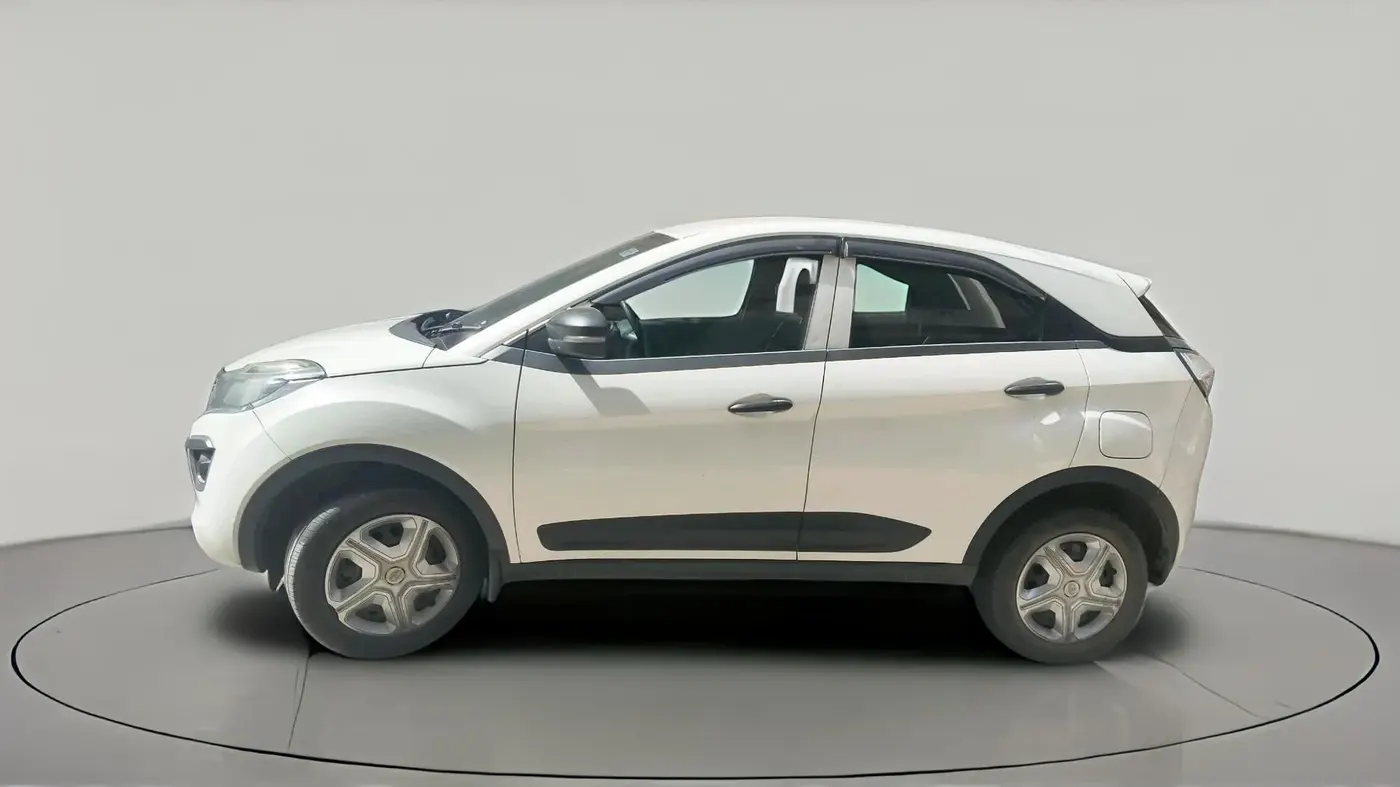 2018 Tata NEXON XE PETROL, Petrol, Manual, 79,629 km, exterior