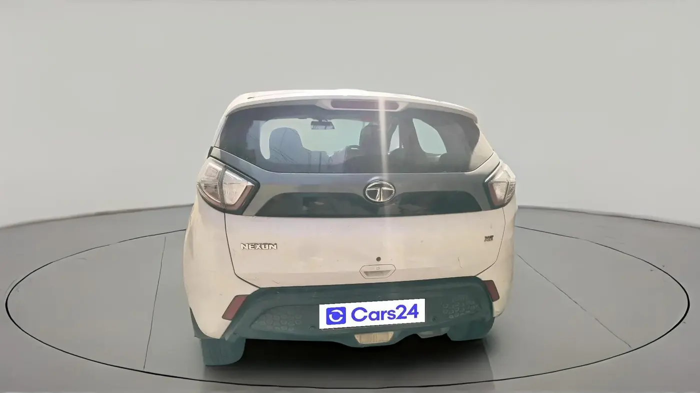 2018 Tata NEXON XE PETROL, Petrol, Manual, 79,629 km, exterior