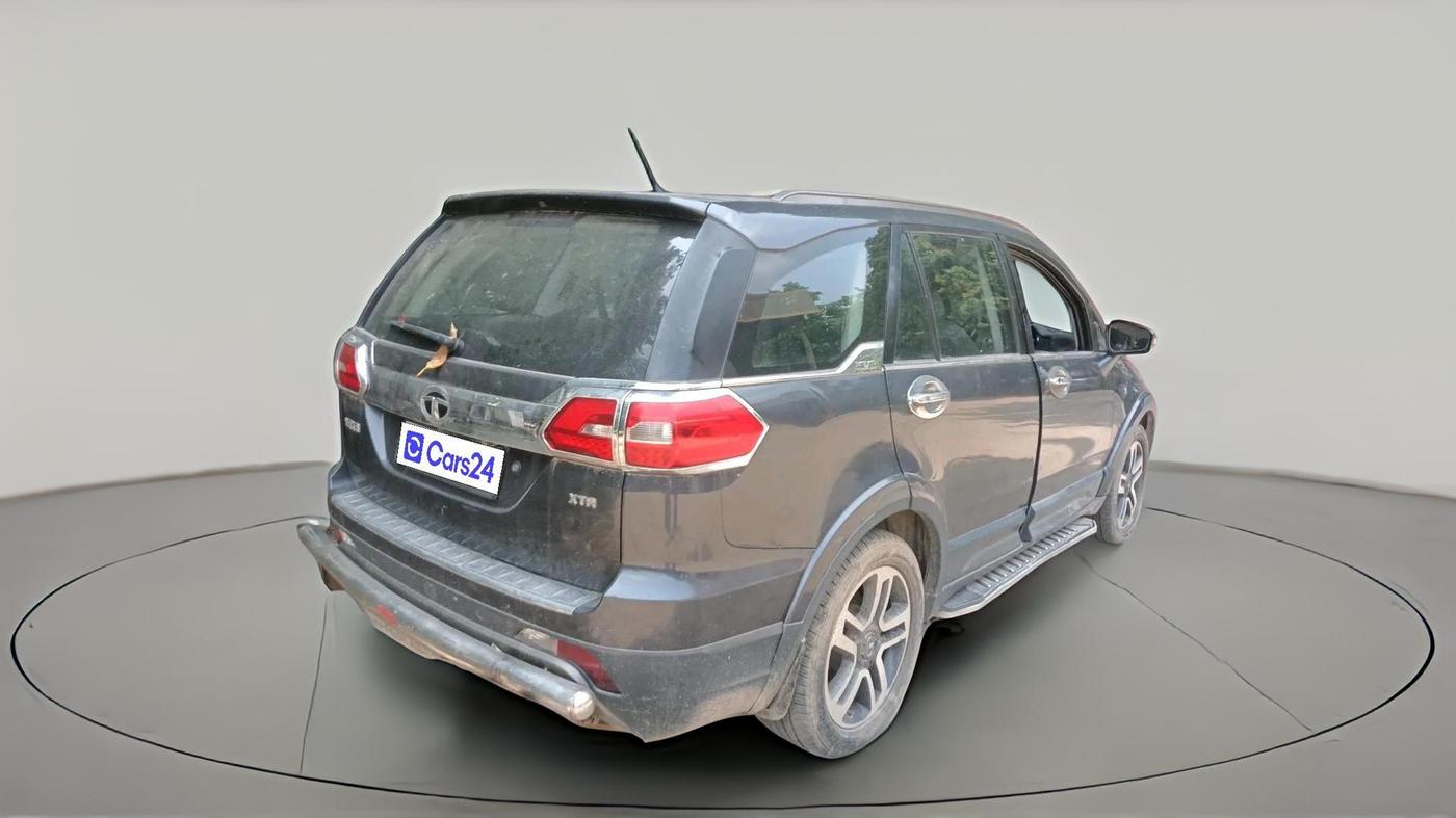 2017 Tata Hexa XTA 4X2 7 STR, Diesel, Automatic, 1,60,462 km, exterior