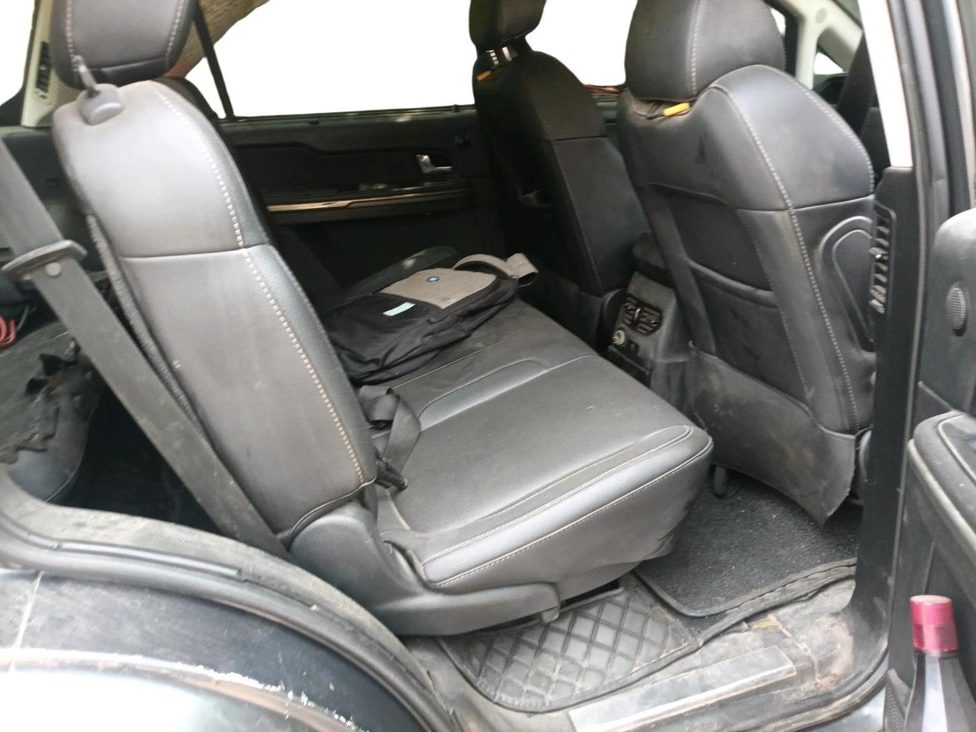 2017 Tata Hexa XTA 4X2 7 STR, Diesel, Automatic, 1,60,462 km, interior