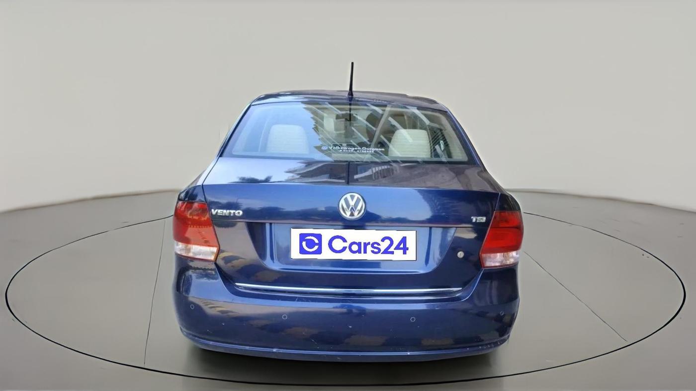 2015 Volkswagen Vento HIGHLINE PETROL AT, Petrol, Automatic, 67,990 km, exterior