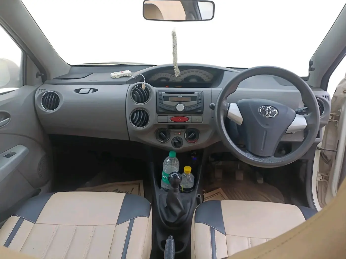 2011 Toyota Etios G, Petrol, Manual, 58,467 km, interior