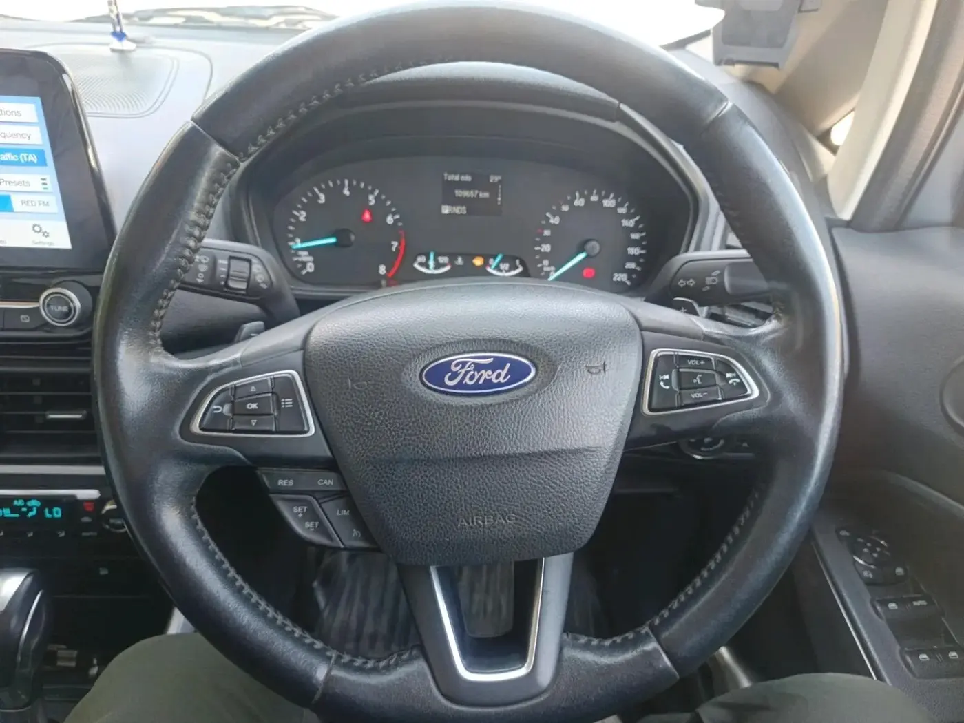 2018 Ford Ecosport TITANIUM + 1.5L PETROL AT, Petrol, Automatic, 1,10,000 km, interior